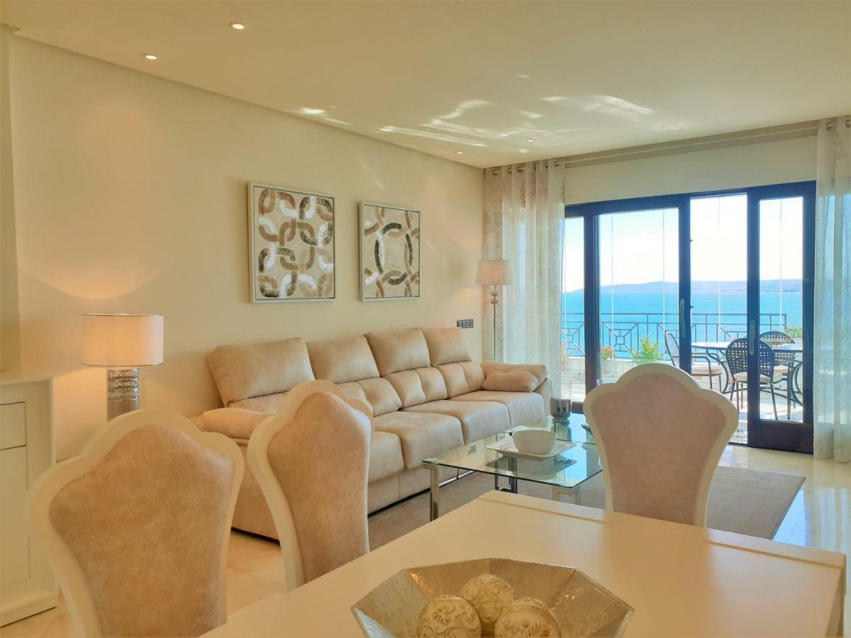 Luxury Apartment Frontal To The Sea In Estepona Doncella Beach 외부 사진