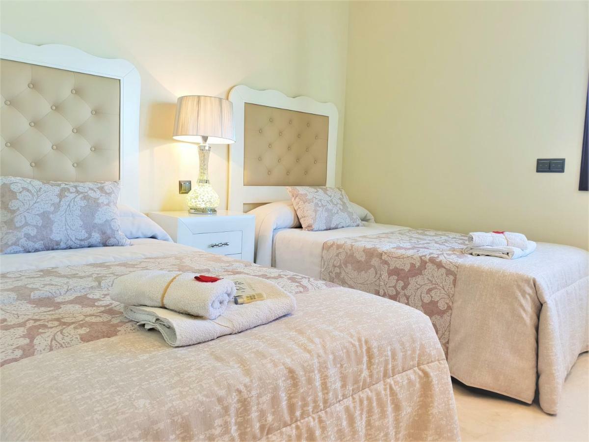 Luxury Apartment Frontal To The Sea In Estepona Doncella Beach 외부 사진