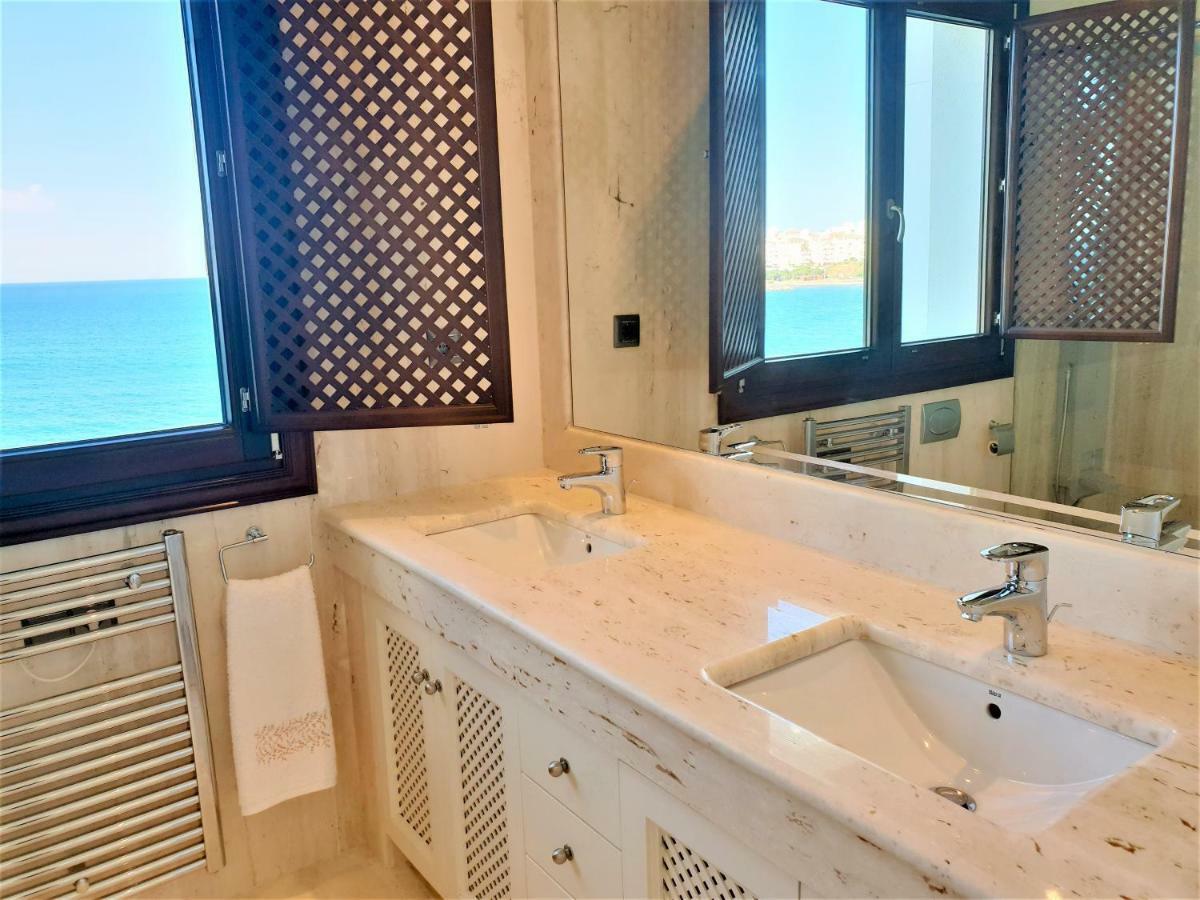 Luxury Apartment Frontal To The Sea In Estepona Doncella Beach 외부 사진