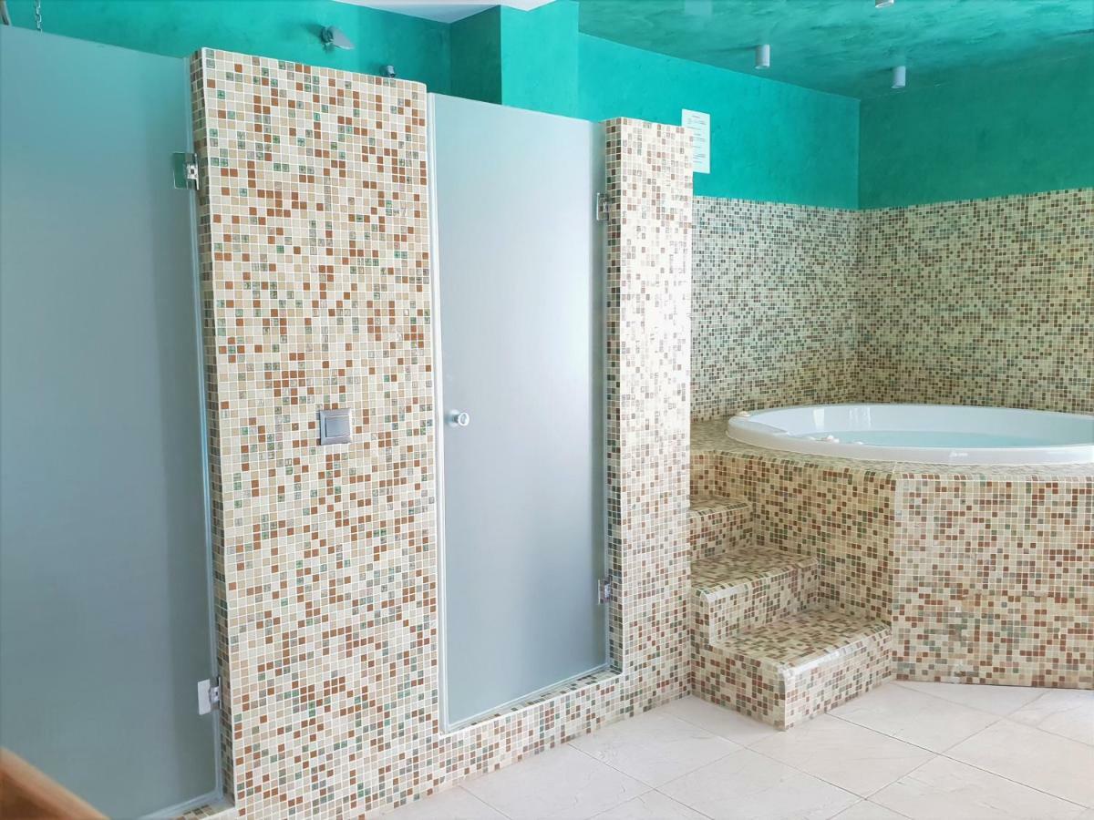 Luxury Apartment Frontal To The Sea In Estepona Doncella Beach 외부 사진