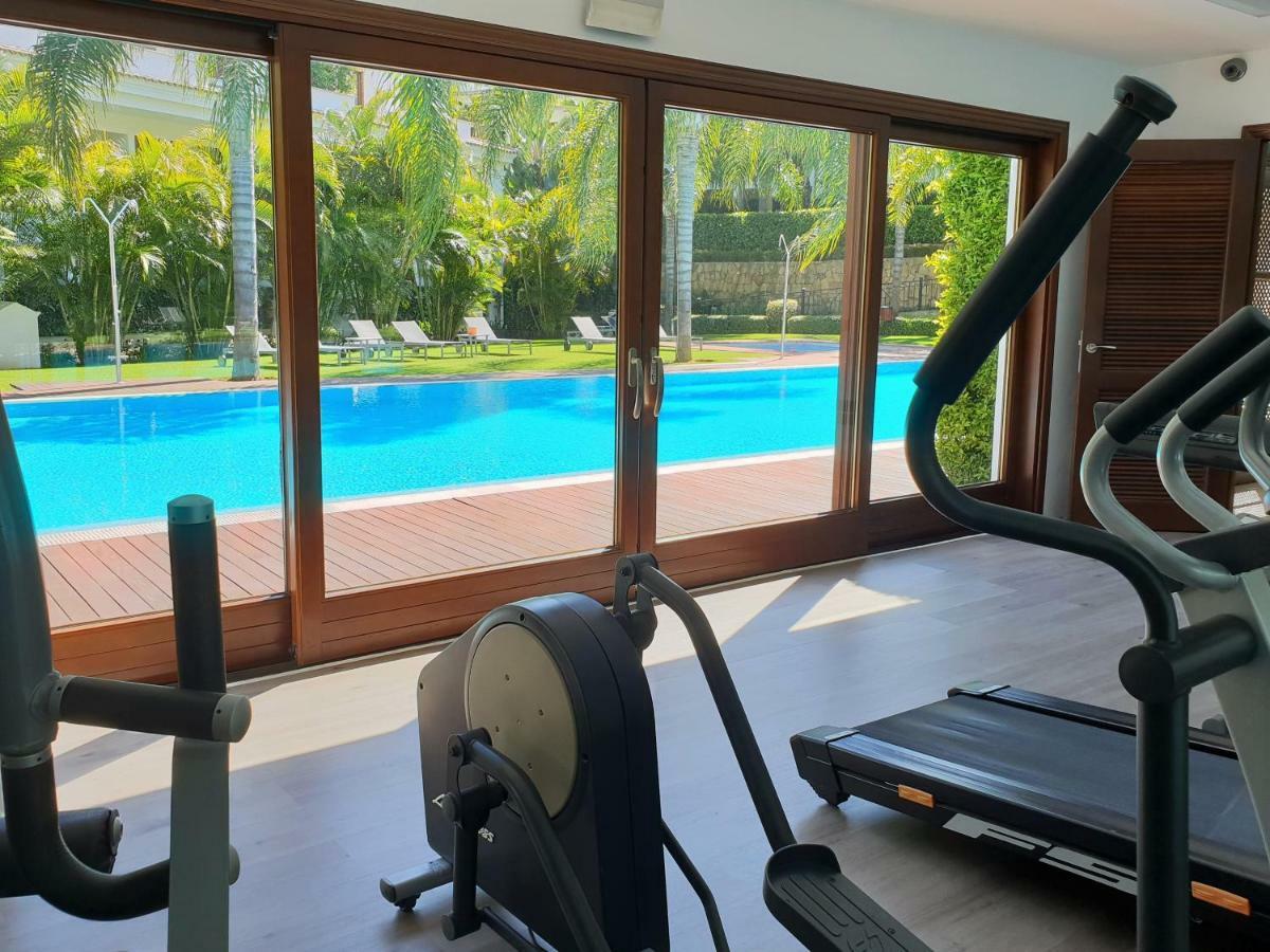 Luxury Apartment Frontal To The Sea In Estepona Doncella Beach 외부 사진