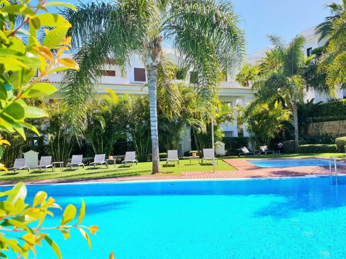 Luxury Apartment Frontal To The Sea In Estepona Doncella Beach 외부 사진