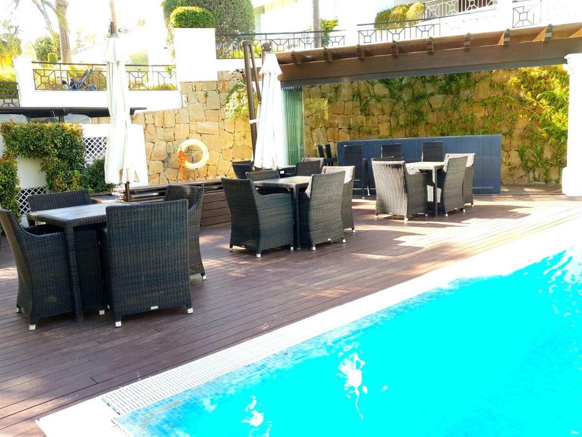 Luxury Apartment Frontal To The Sea In Estepona Doncella Beach 외부 사진